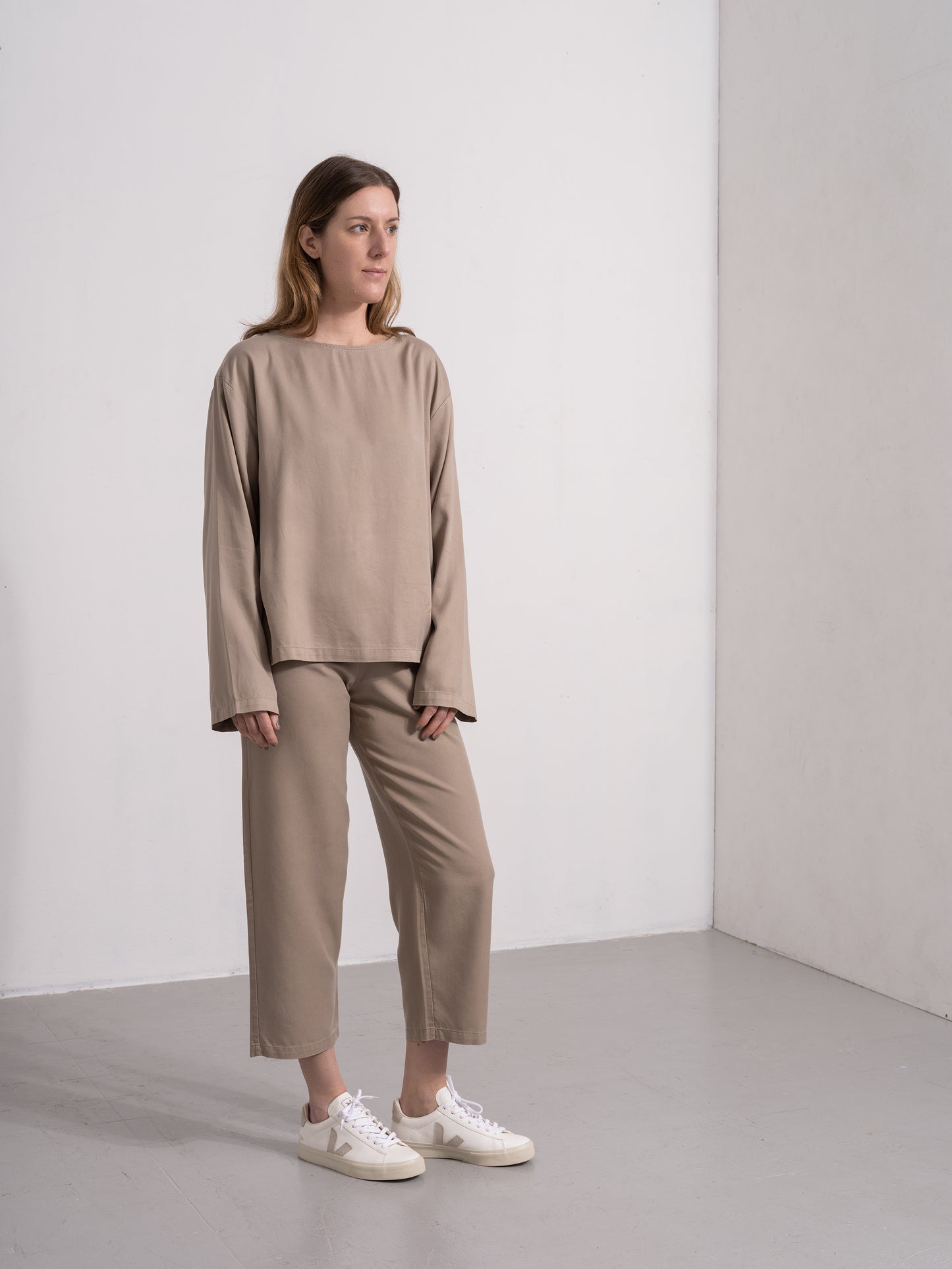 Sustainable culotte pant Tencel greige.