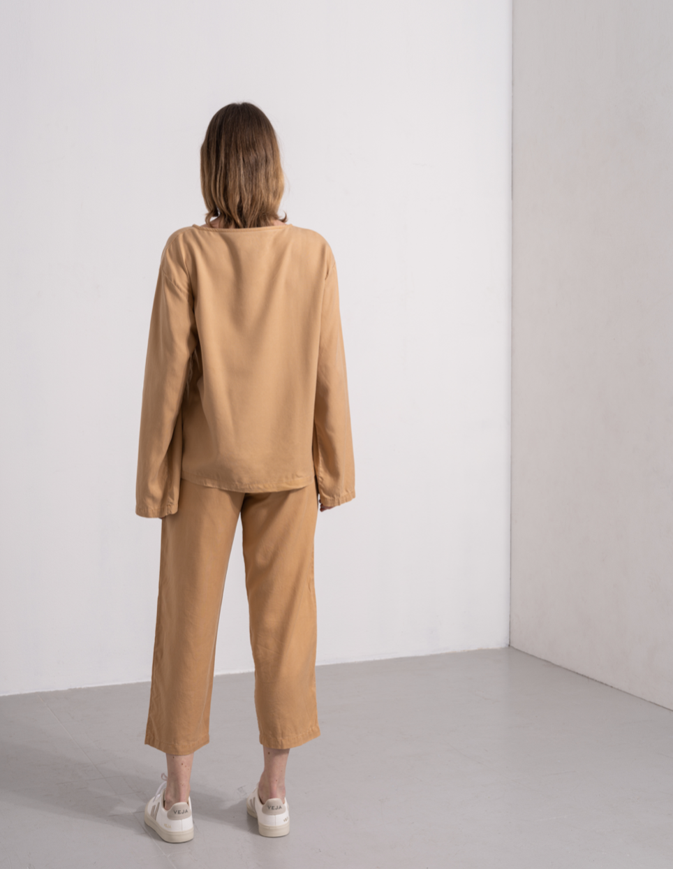 Sustainable culotte pant Tencel sand.